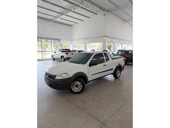 FIAT STRADA 1.4 MPI HARD WORKING CE 8V FLEX 2P MANUAL FIAT STRADA 1.4 MPI HARD WORKING CE 8V FLEX 2P MANUAL